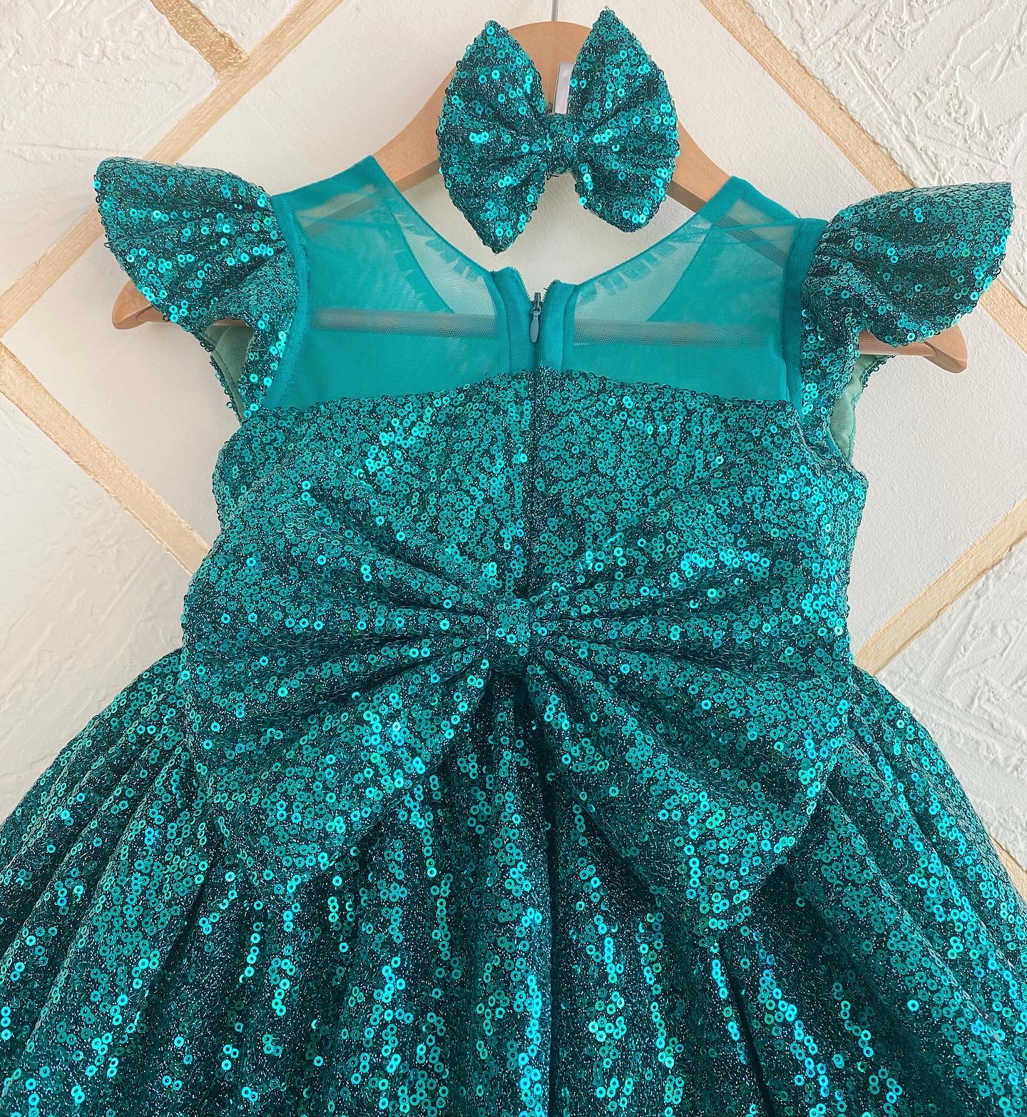 3B77AFED-7956-4BF4-A53E-85F65993E89D