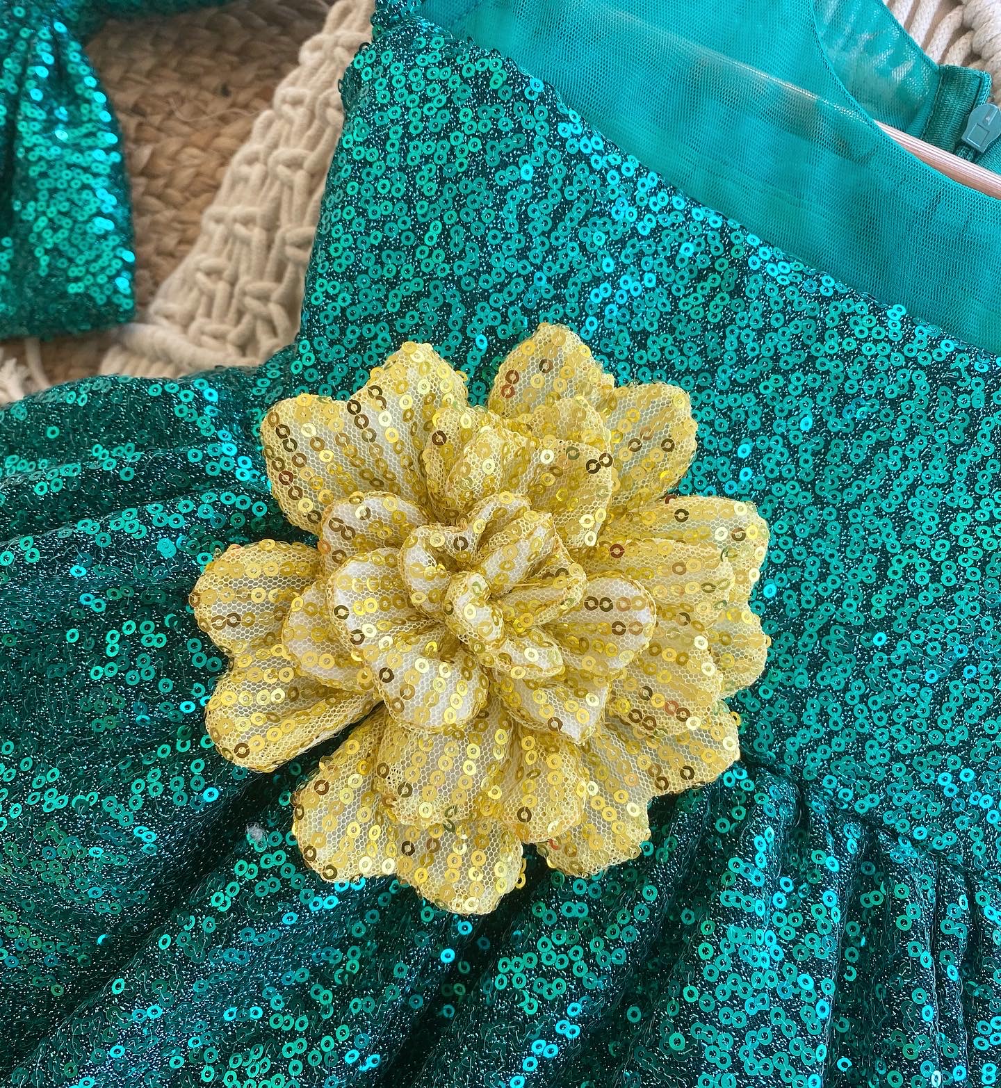 B8871748-8E53-42F8-92F1-6DF4FFDECC01