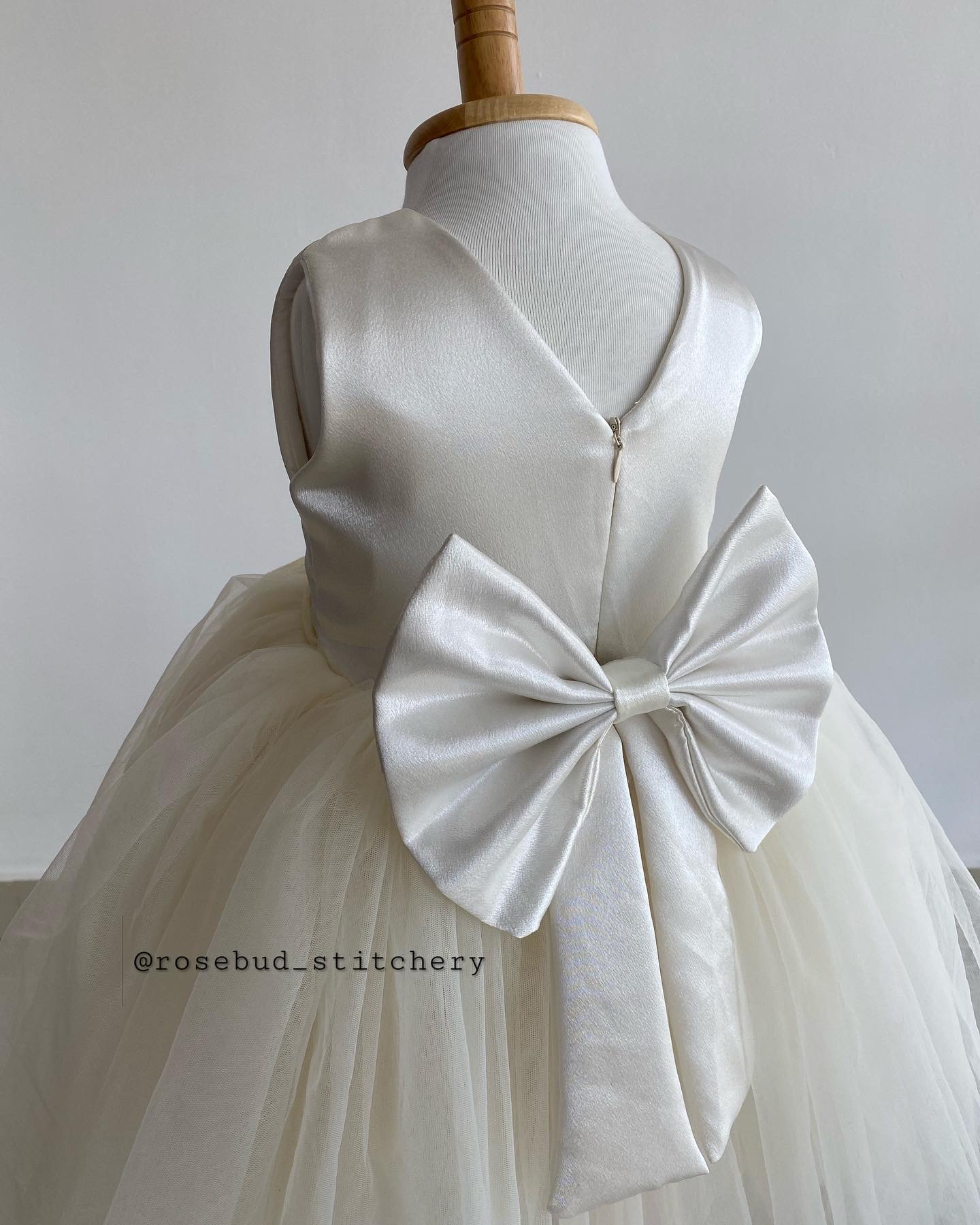 EF66D88E-915A-480F-80AE-93D5CD851FE5