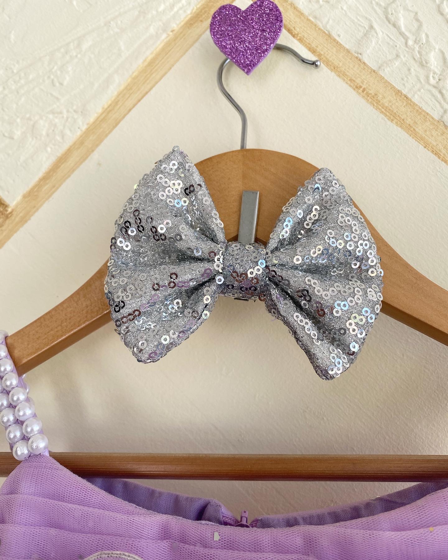 F2D1C9AA-7858-4C02-AE77-867CB5BBF7A1