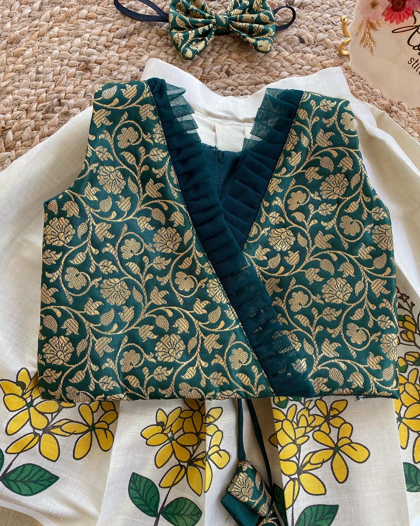 FADDFECF-2580-44E4-B41A-7F7D8216C33F