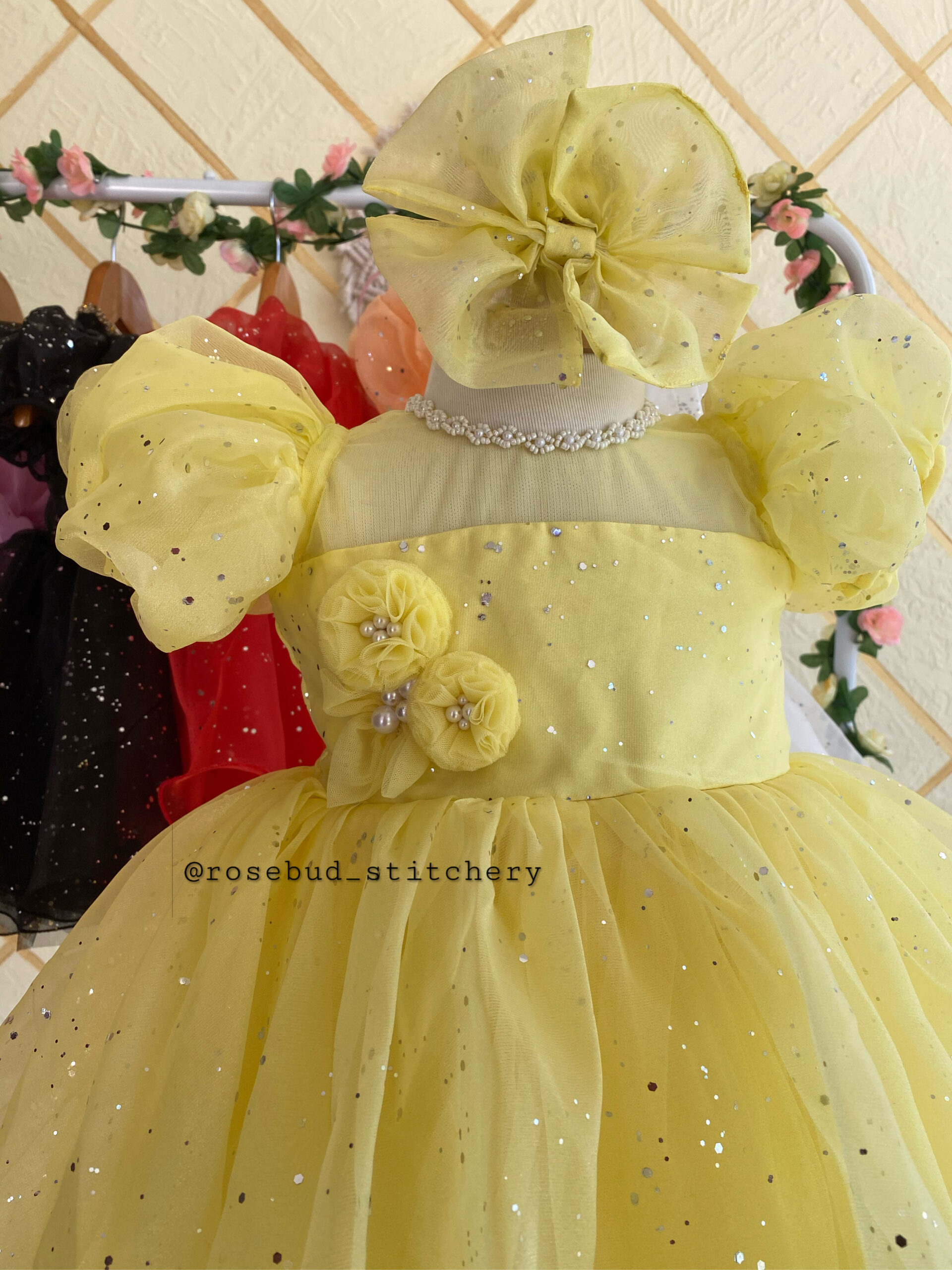 ABEE798F-C117-436A-8F54-7B44451EEA33