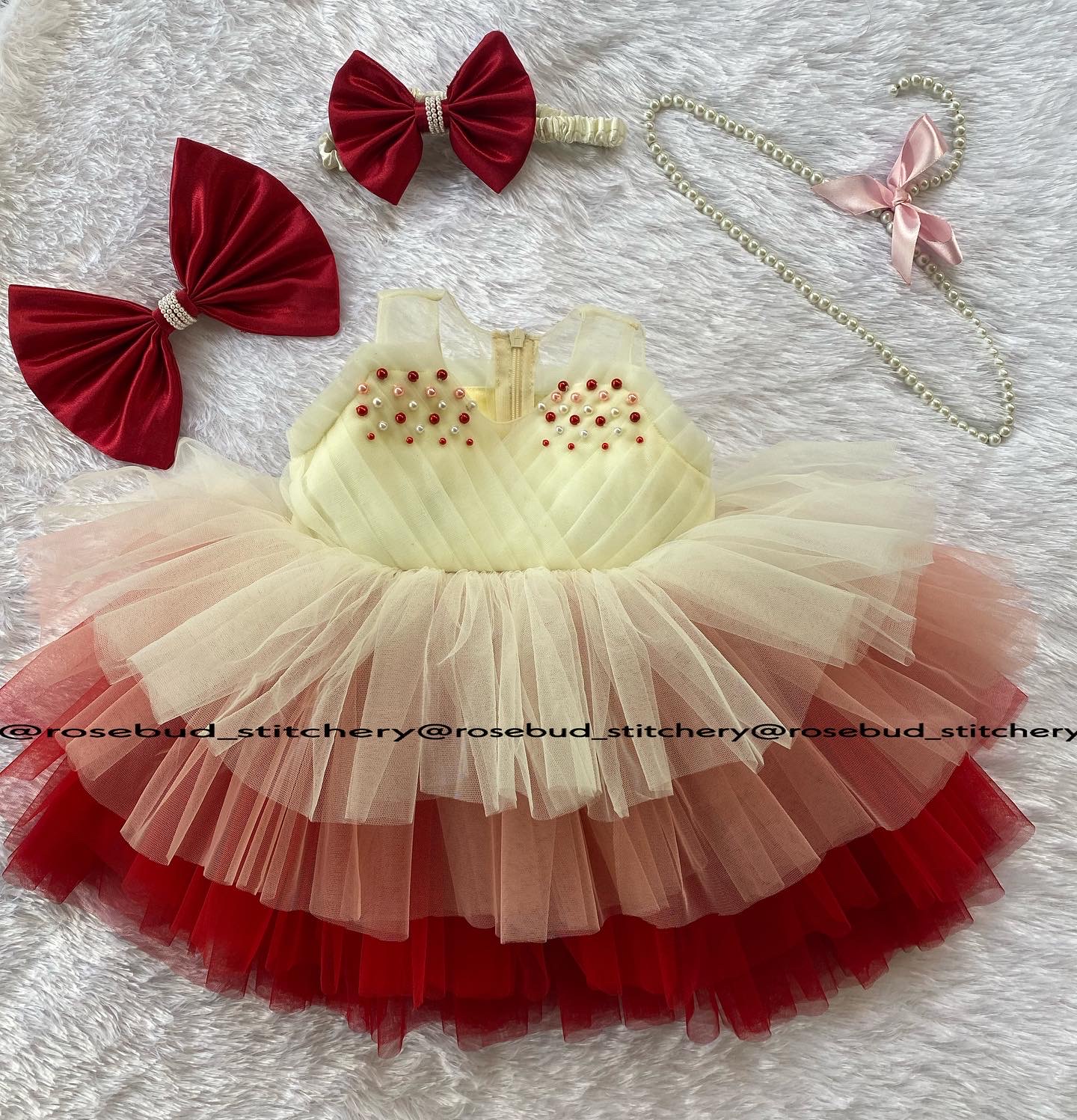 D682E889-4447-4F62-9961-BD79D07AD44C